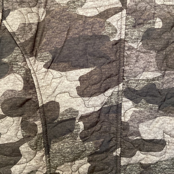 ISAAC MIZRAHI LIVE Green Camo Print Quilted Long Sleeve Zipper Front Jacket XS - Picture 10 of 13